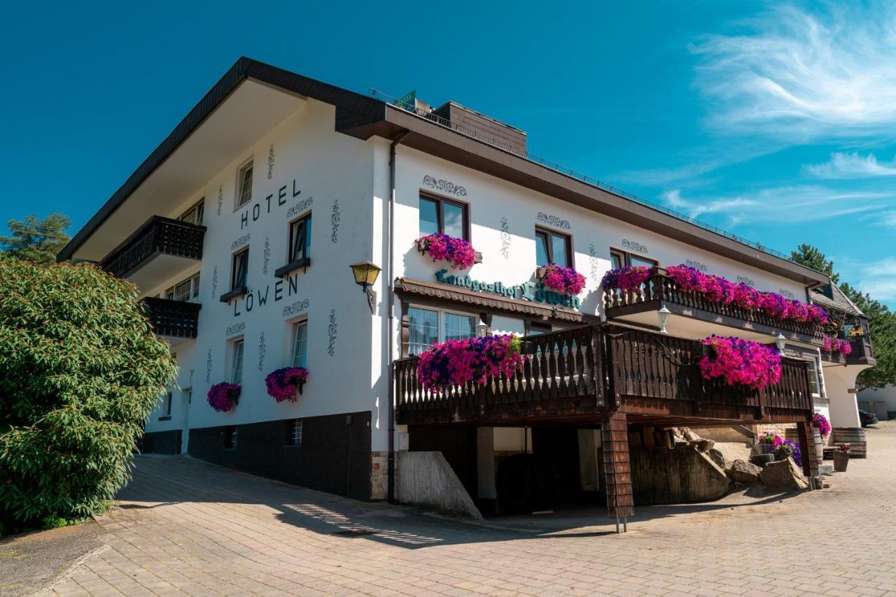 Landhotel Loewen Blumberg Exterior foto